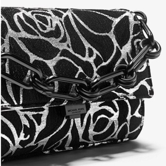 ⚠️LAST 1⚠️ Michael Kors Collection Yasmeen SM Clutch - Picture 2 of 8